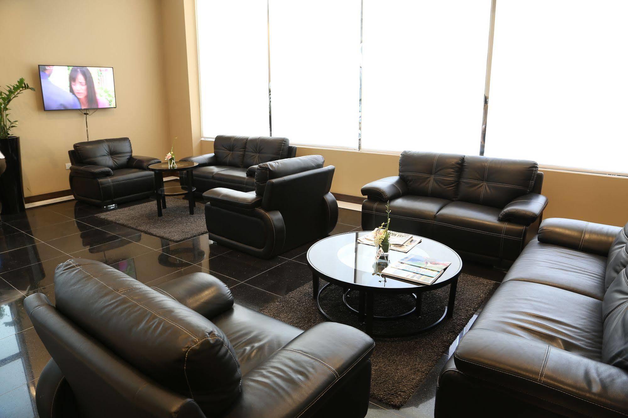 Belle Tower Luxury Apartments Manama Exterior photo